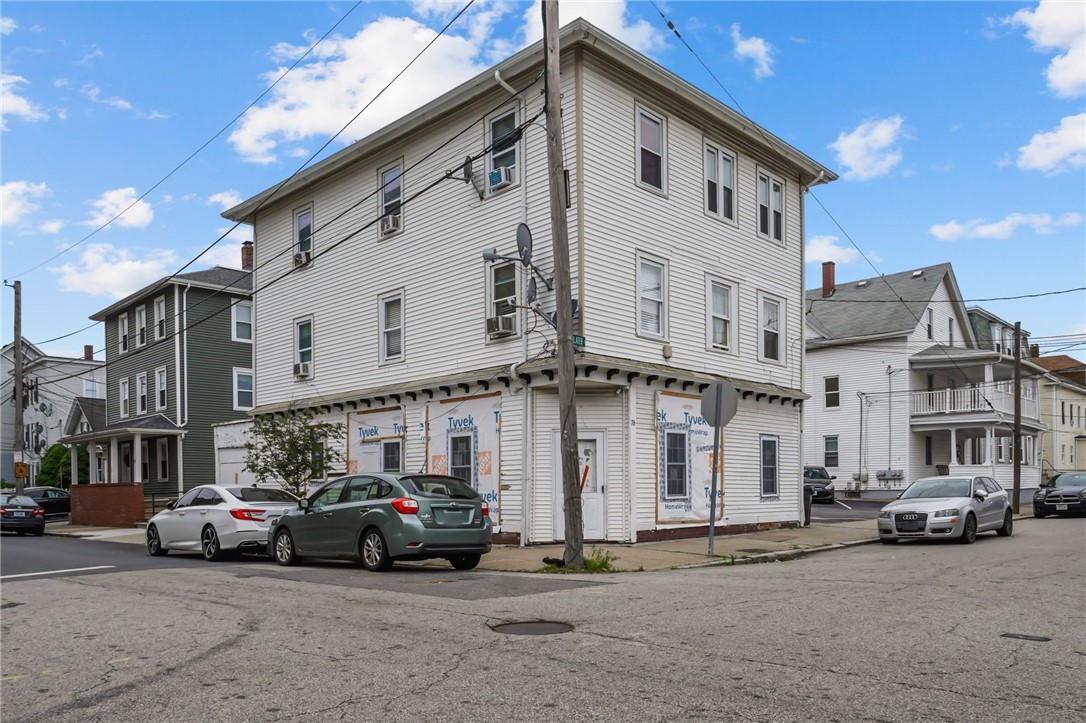 76 Slater Street
