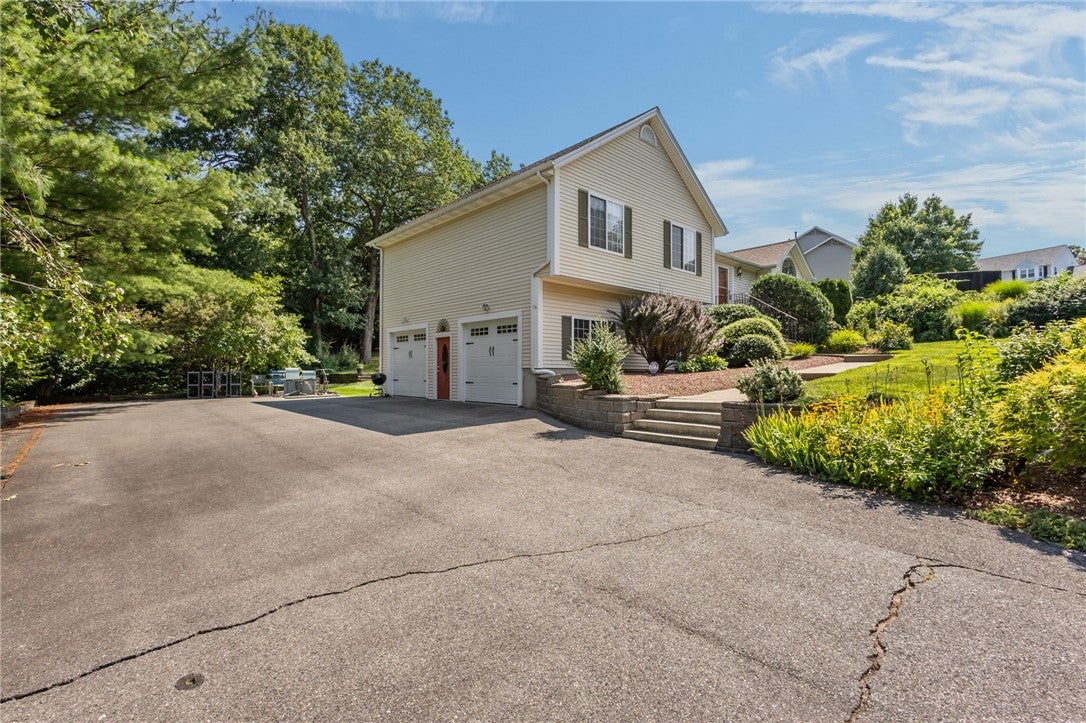 22 Apple Ridge Road