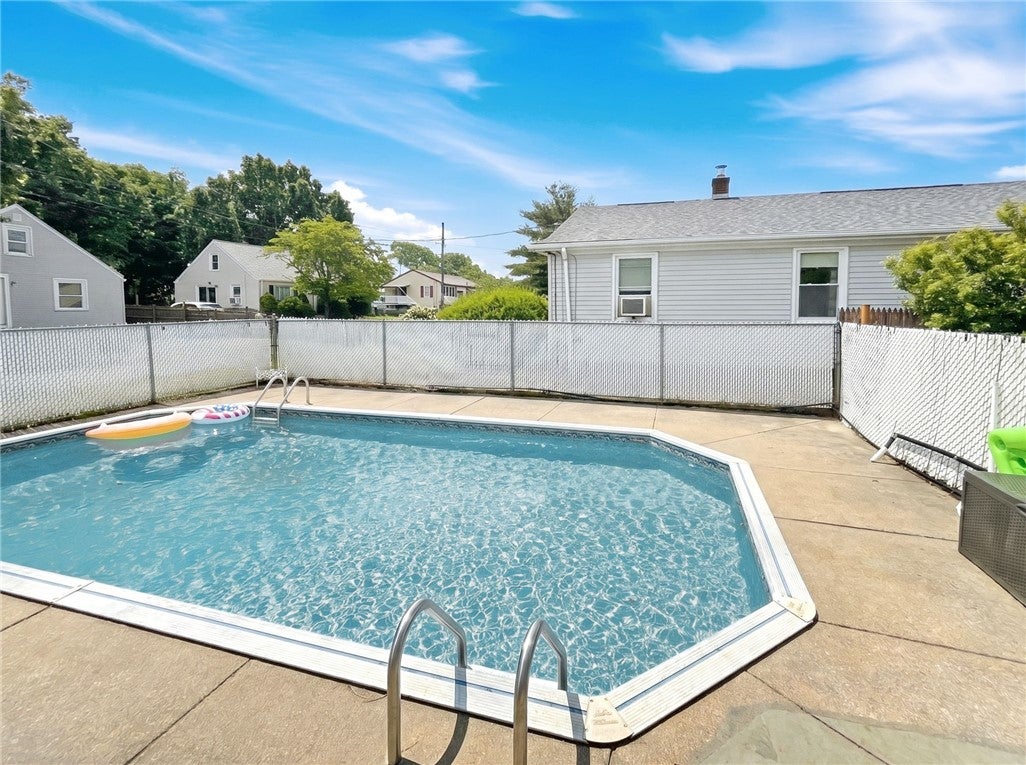 5 Poirier Street