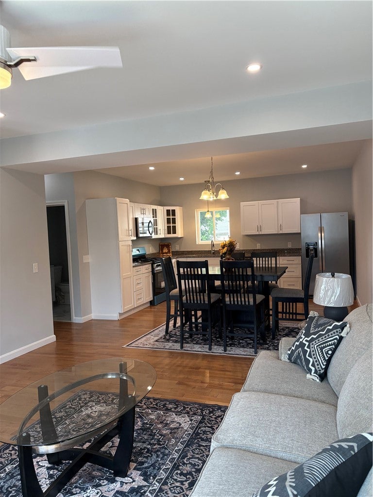 184 Avenue C M3