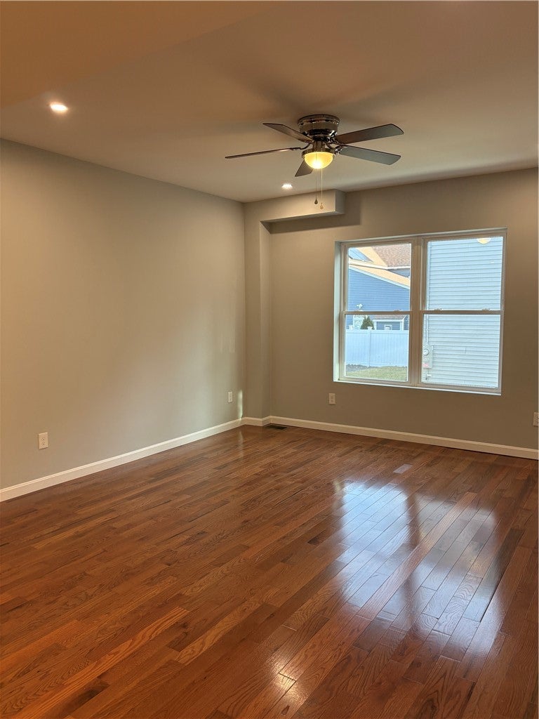 184 Avenue C M3