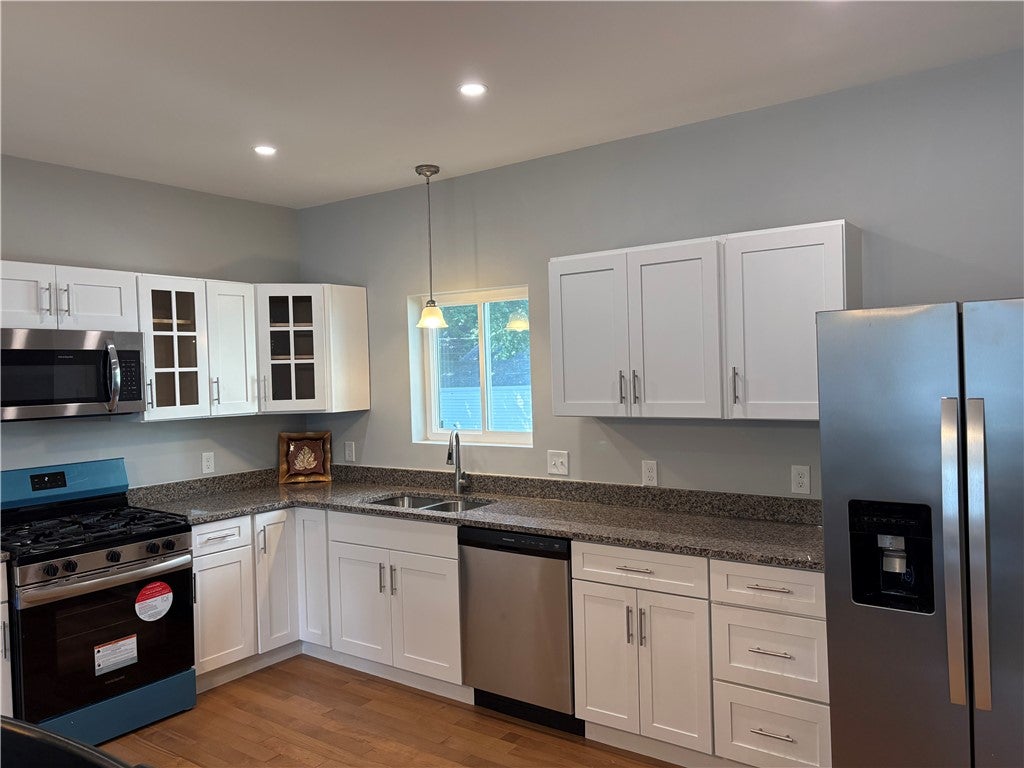 184 Avenue C M3