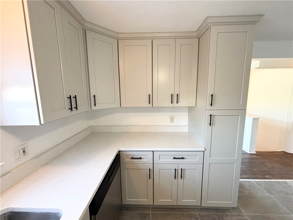 94 Conanicus Road