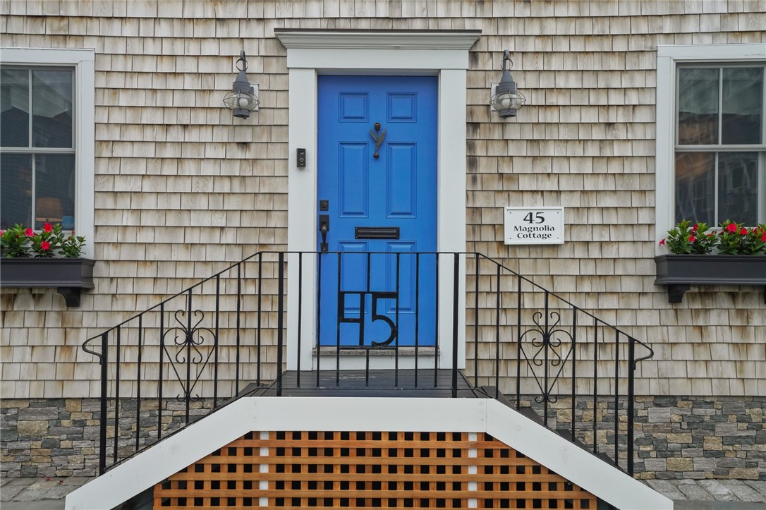 45 Houston Avenue