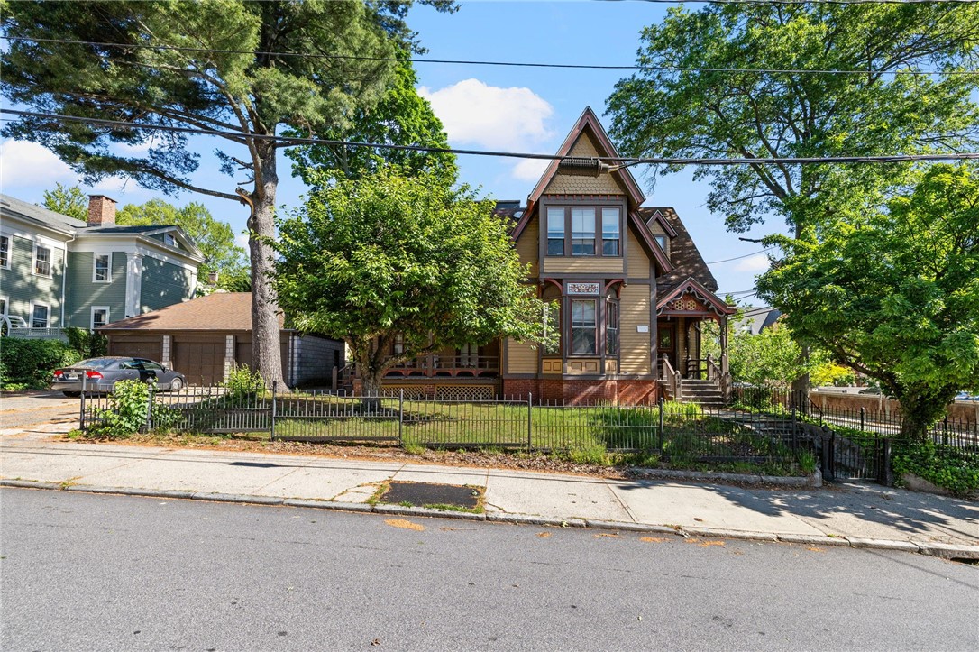 118 Williams Street