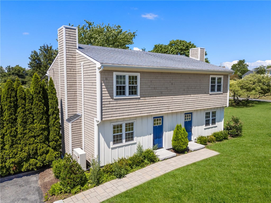 476 Green End Avenue