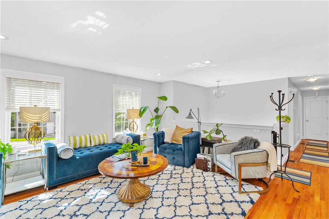 16 Liane Drive