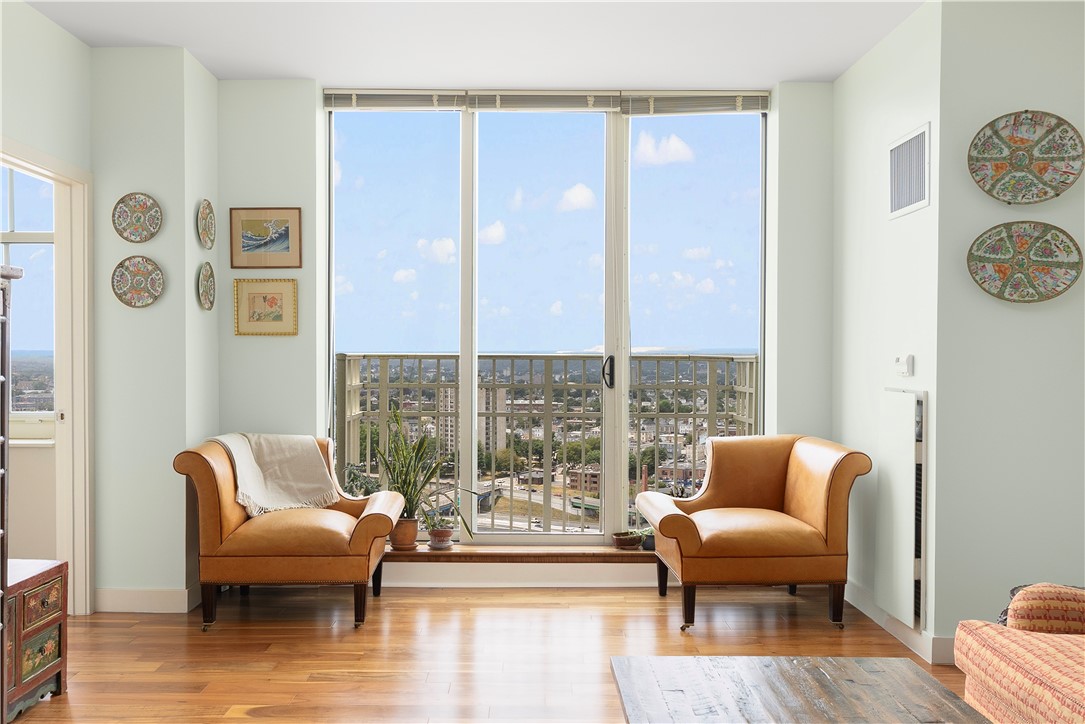 1 W Exchange St Street 2802