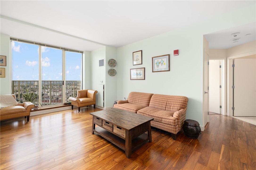 1 W Exchange St Street 2802