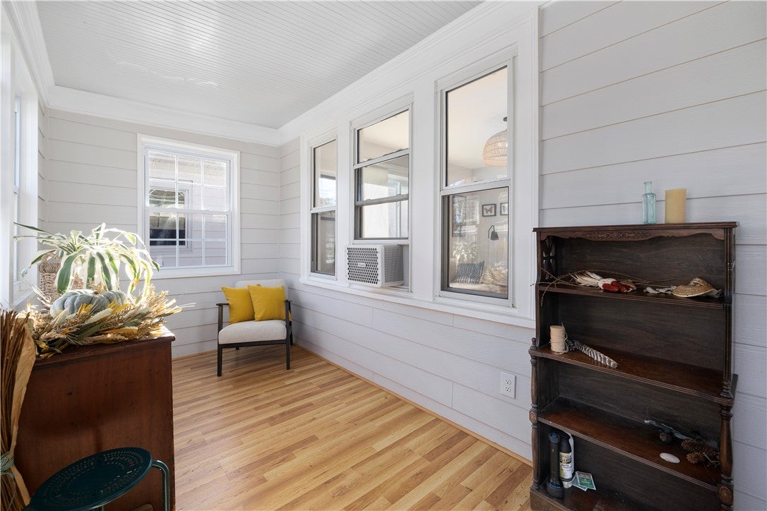 84 Myrtle Avenue