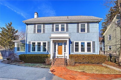 7 Angell Court Providence RI 02906