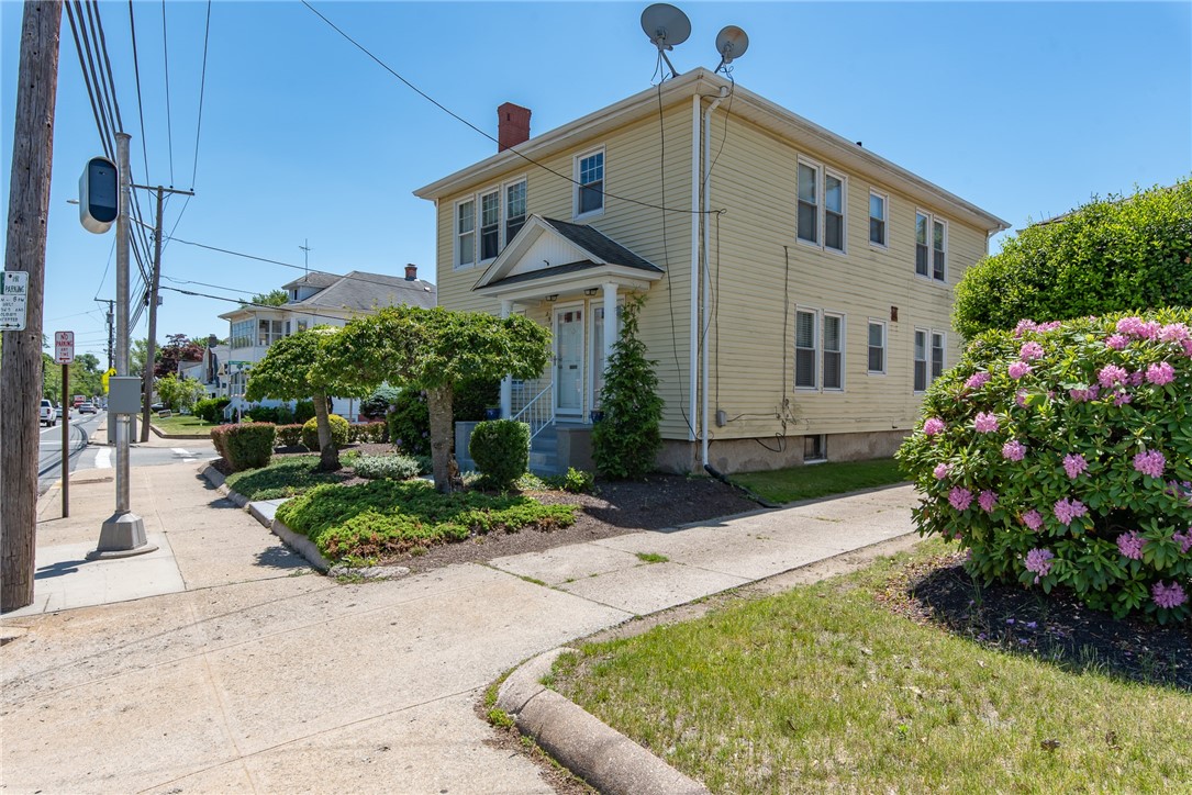 294 Smithfield Avenue