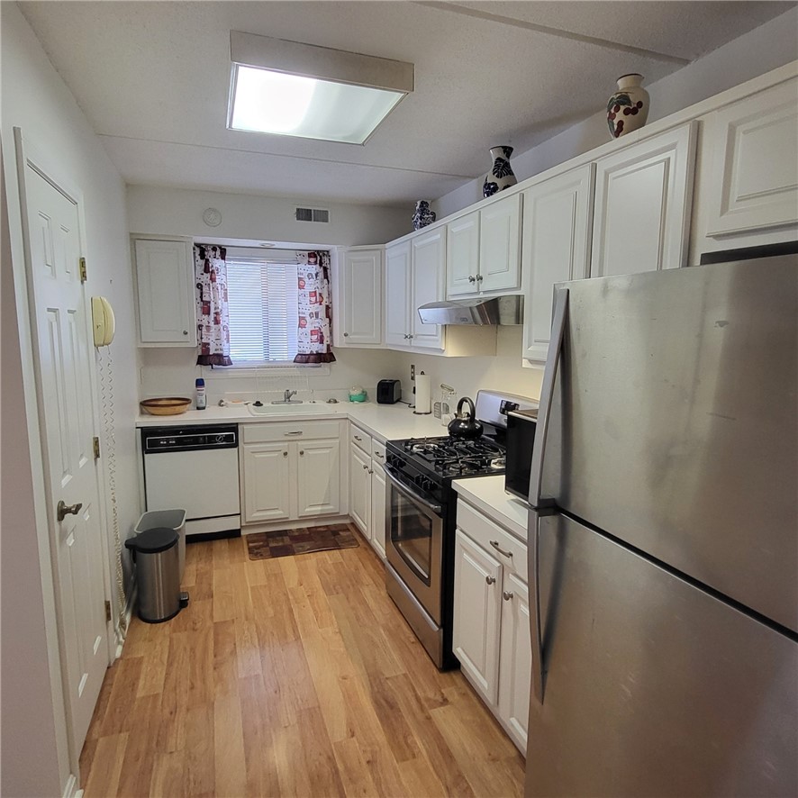 650 East Greenwich Avenue 3-108