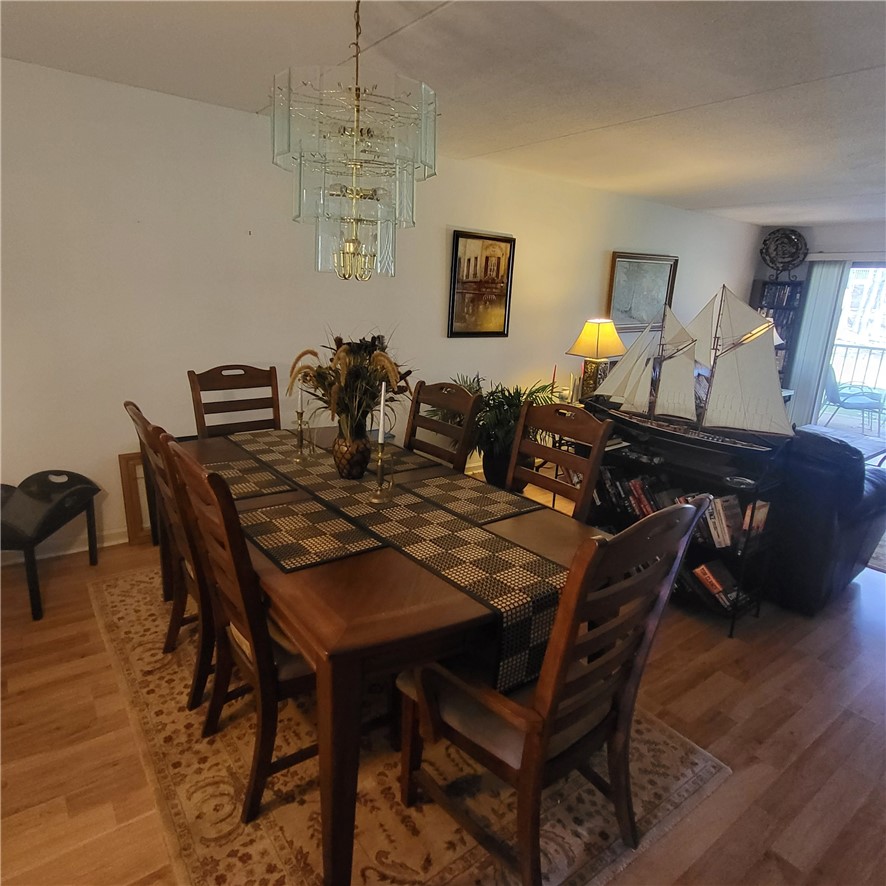 650 East Greenwich Avenue 3-108