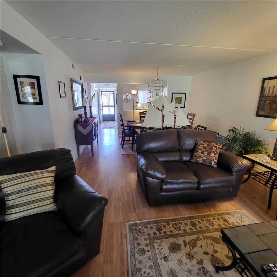 650 East Greenwich Avenue 3-108