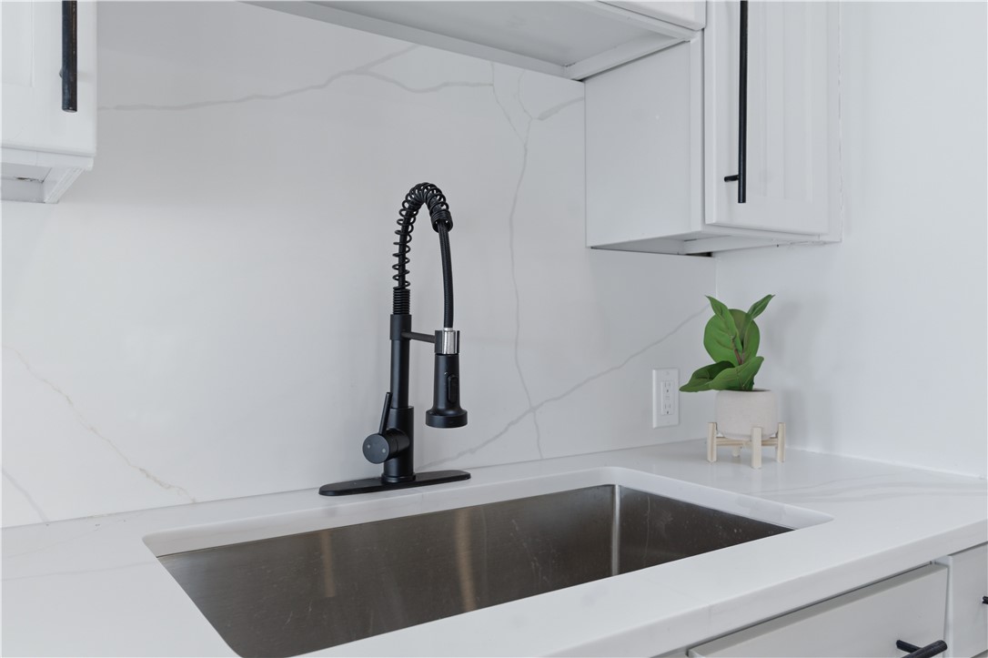 462 Lake Shore Drive