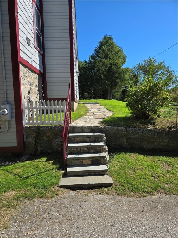 12 Railroad Street B