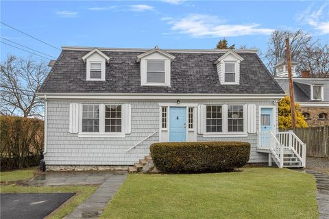 54 Coggeshall Avenue Newport RI 02840