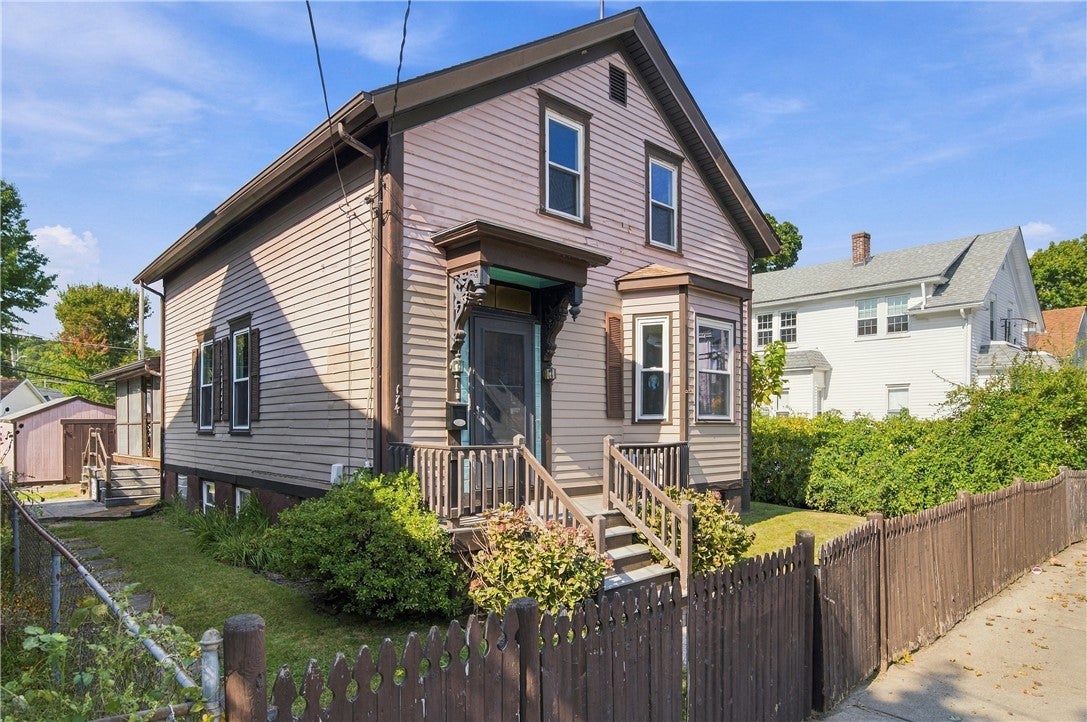 174 Lowell Avenue