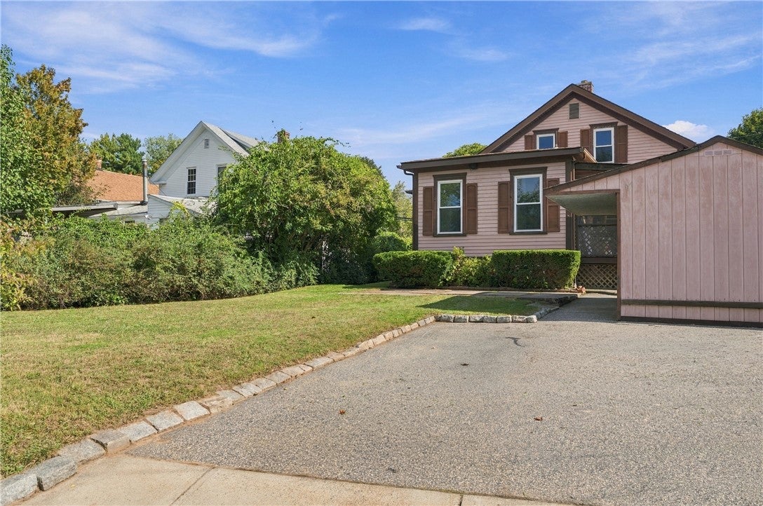 174 Lowell Avenue