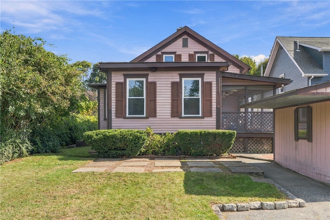 174 Lowell Avenue