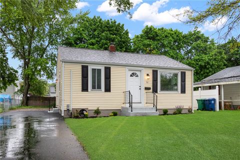 Single Family Residence in Warwick RI 51 Easton Avenue.jpg