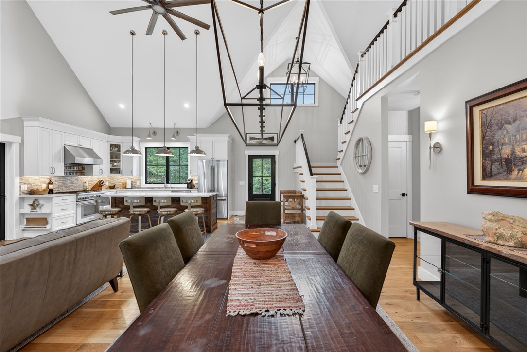 1425 Maple Valley Road