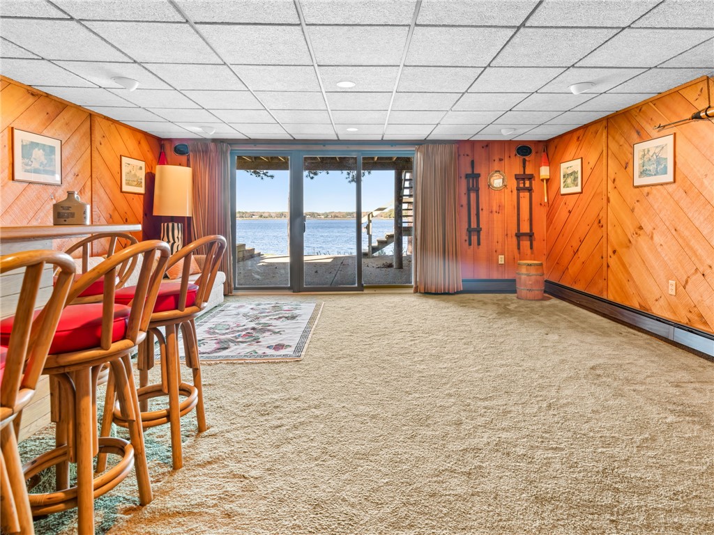 Barrington, Rhode Island, 02806, United States, 1 Bedroom Bedrooms, ,2 BathroomsBathrooms,Residential,Active,2010902