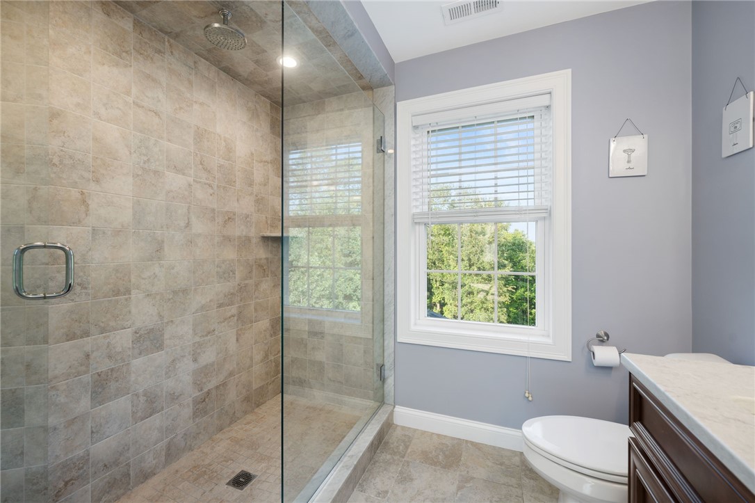 Cumberland, Rhode Island 02864, United States, 4 Bedrooms Bedrooms, ,3 BathroomsBathrooms,Residential,Active,178933