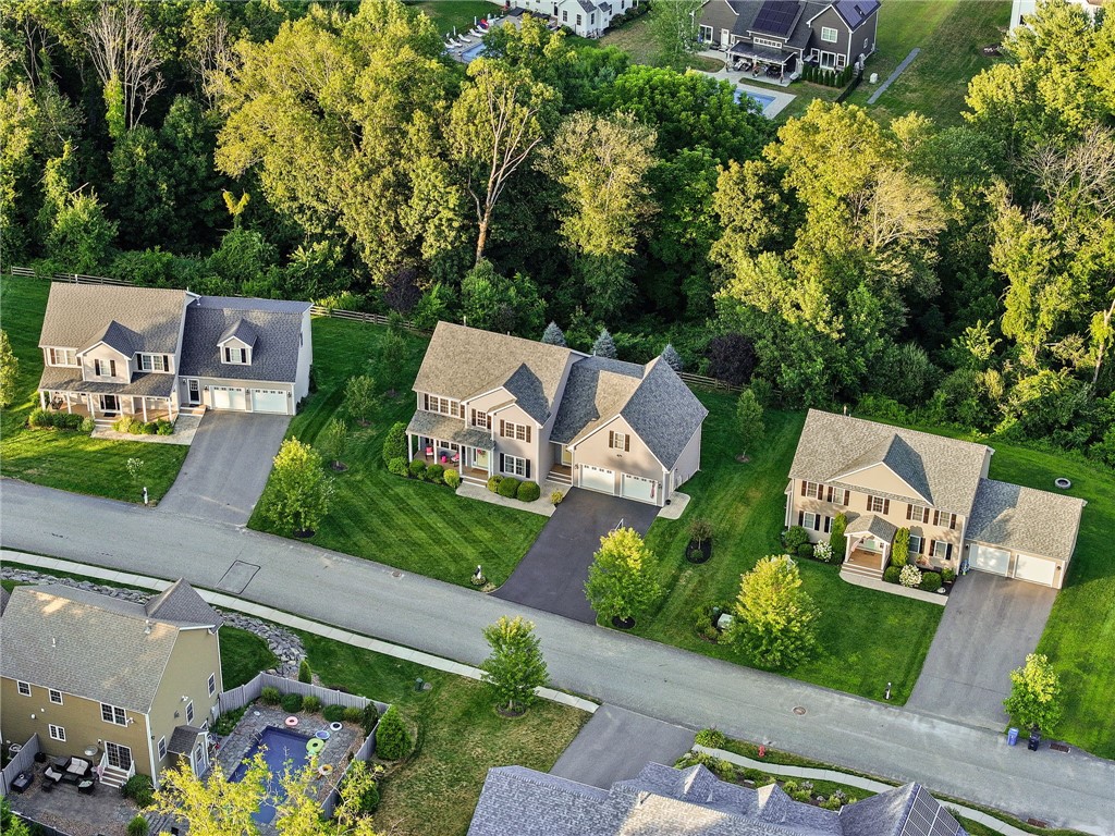 Cumberland, Rhode Island 02864, United States, 4 Bedrooms Bedrooms, ,3 BathroomsBathrooms,Residential,Active,178933