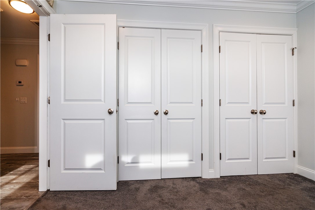 Warwick, Rhode Island 02886, United States, 2 Bedrooms Bedrooms, ,2 BathroomsBathrooms,Residential,Active,90661