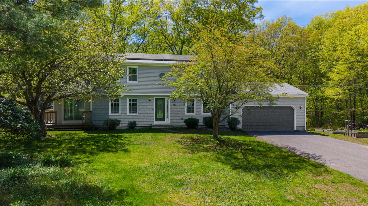 435 Maureen Circle