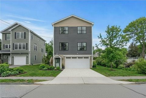 17 Wuddall Avenue Warwick RI 02889