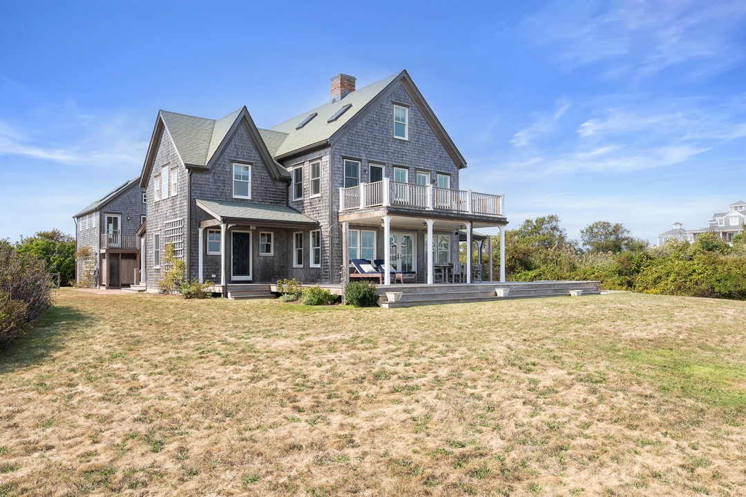 1236 Corn Neck Road