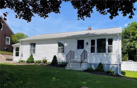 29 TACOMA Street Cranston RI 02920