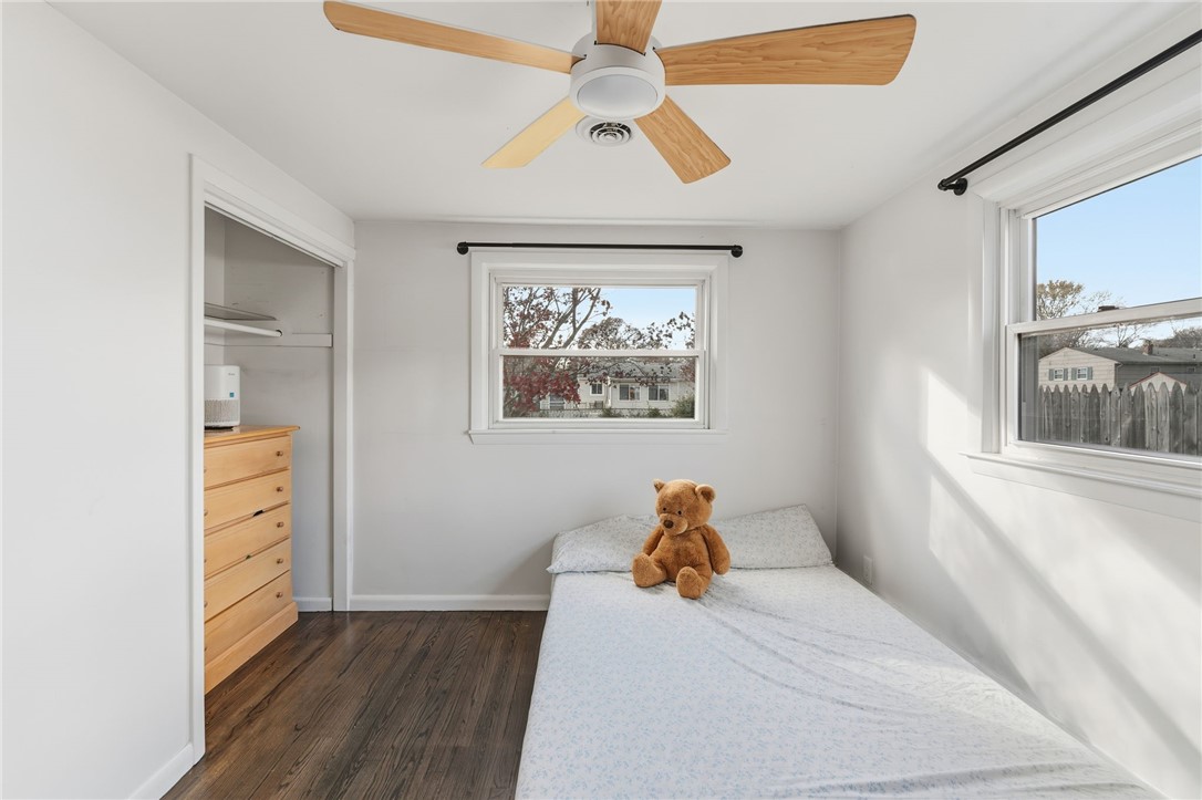 Warwick, Rhode Island 02889, United States, 3 Bedrooms Bedrooms, ,1 BathroomBathrooms,Residential,Active,246008