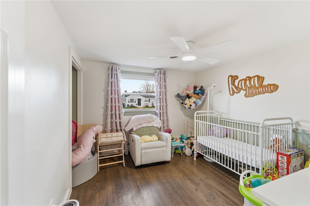 Warwick, Rhode Island 02889, United States, 3 Bedrooms Bedrooms, ,1 BathroomBathrooms,Residential,Active,246008