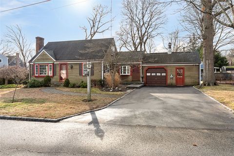 6 Ledge Road Barrington RI 02806