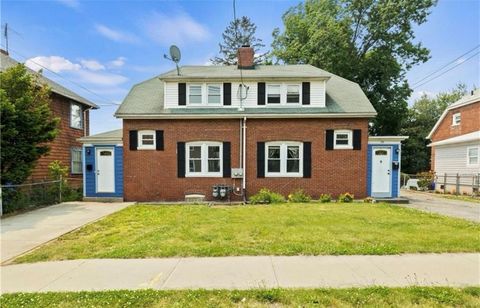 166 Roger Williams Avenue 168 East Providence RI 02916