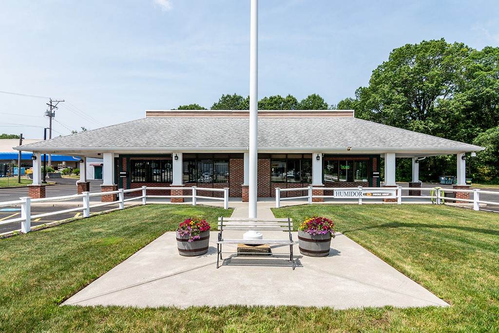 6595 Post Road