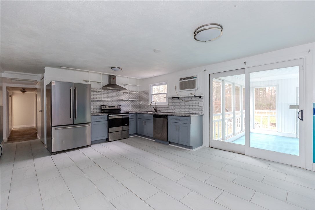 1150 Plainfield Pike
