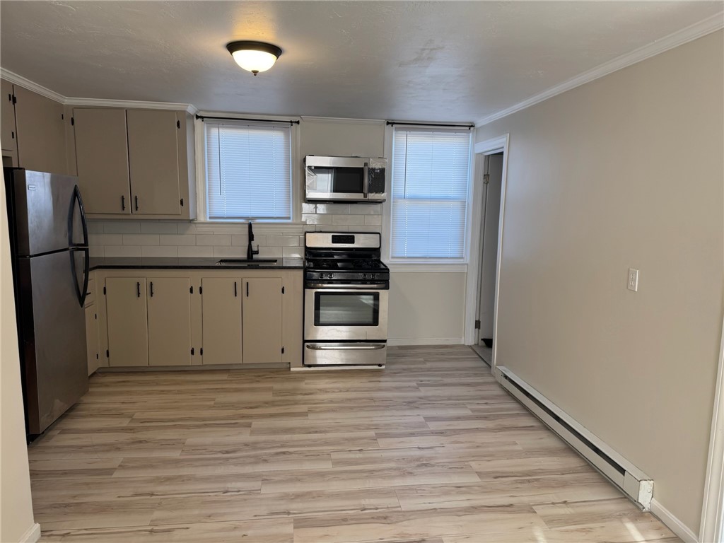 33 Saint Elizabeth Street 2