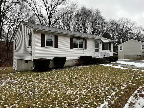 19 WASHINGTON Street North Providence RI 02904