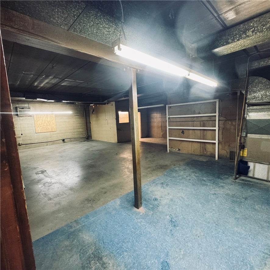 10 Alcazar Avenue