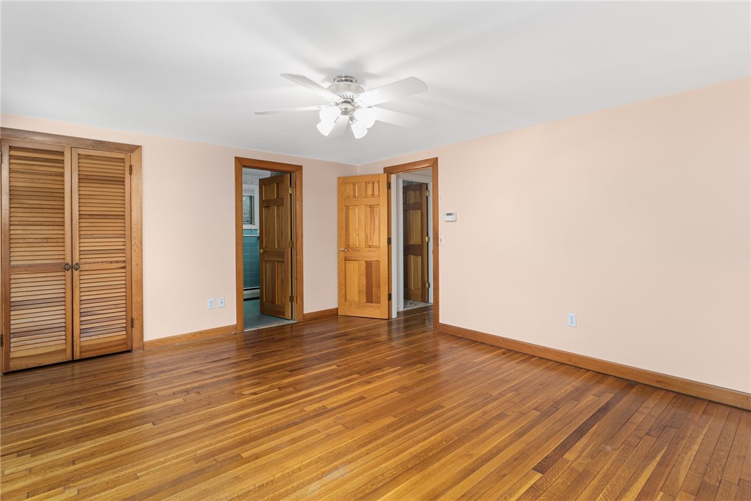 Warwick, Rhode Island 02886, United States, 3 Bedrooms Bedrooms, ,3 BathroomsBathrooms,Residential,Pending,130097