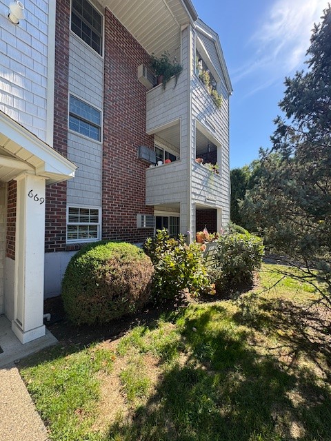 669 Metacom Avenue 17