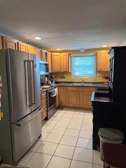 669 Metacom Avenue 17