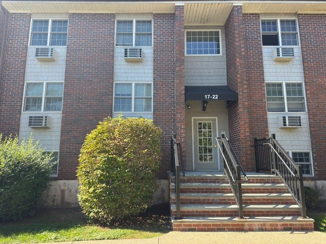 669 Metacom Avenue 17