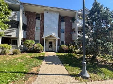 669 Metacom Avenue 17 Bristol RI 02809