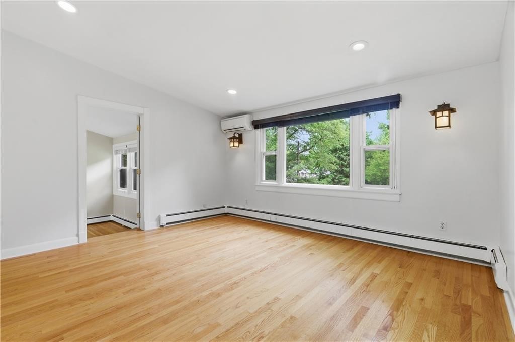 8 Ledgemont Drive